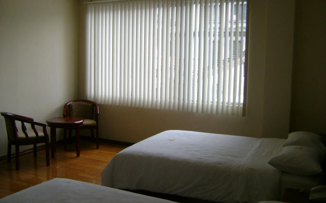 Hotel L&L