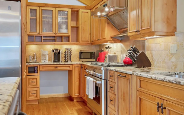 4515 Bighorn Road 4 Bedroom Home