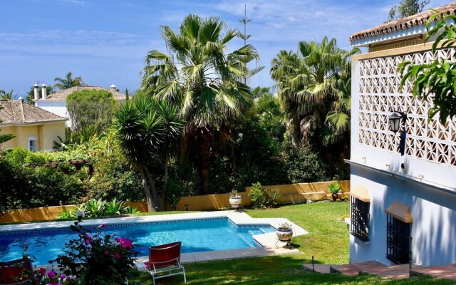 Superb Villa in Elviria With Swimming Pool