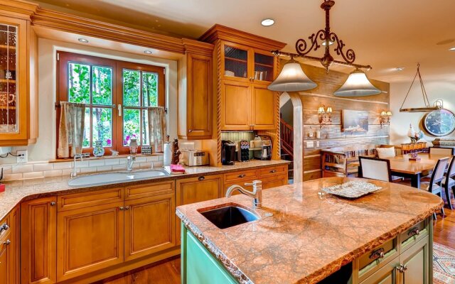 Cypress Mountain Chalet