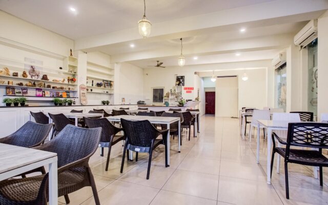 Sri Royal Palace By OYO Rooms