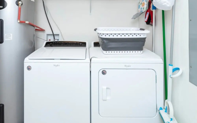 Phoenix Ix 508 3 Bedroom Condo