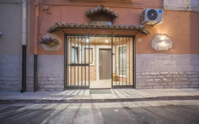 ROBERTO's Guest House