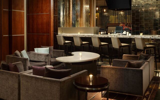 Courtyard by Marriott Chicago Magnificent Mile