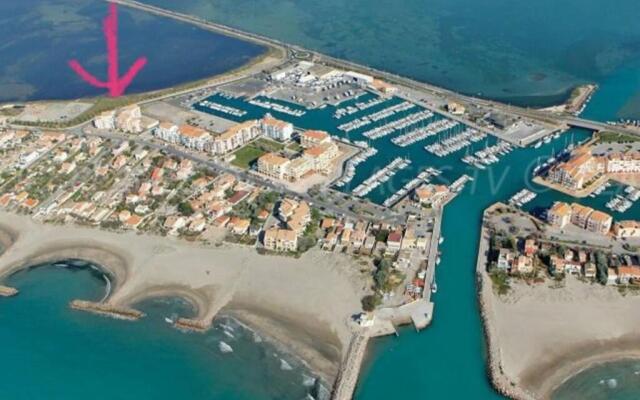 Le Nautica Plage T2 Climatise En Bord de Mer