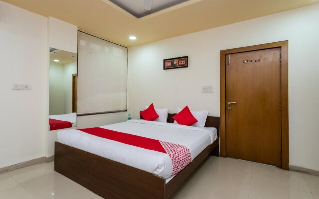 Silver Stay By OYO Rooms
