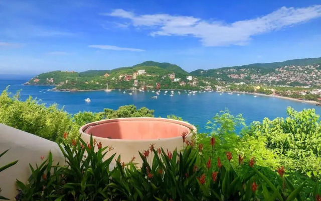 Tentaciones Hotel & Lounge Pool - Adults Only