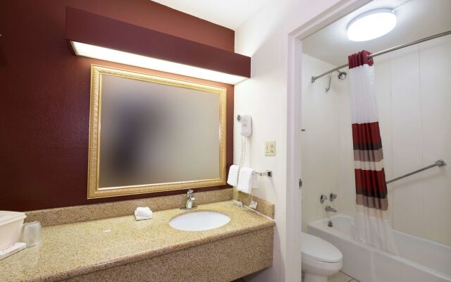 OYO Hotel Phenix City Central