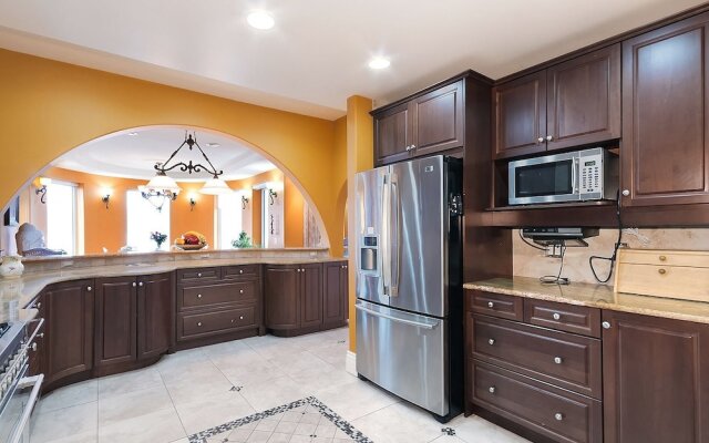 Beach Ave Castle Luxury Vacation Rental