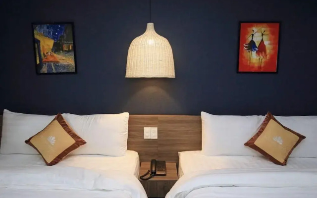 Hoa Sen Hotel