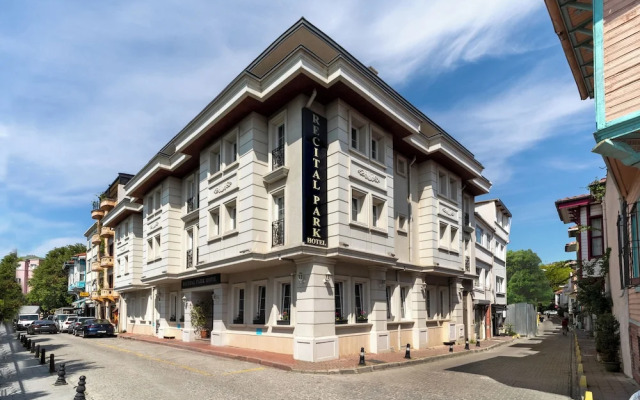 Recital Park Hotel