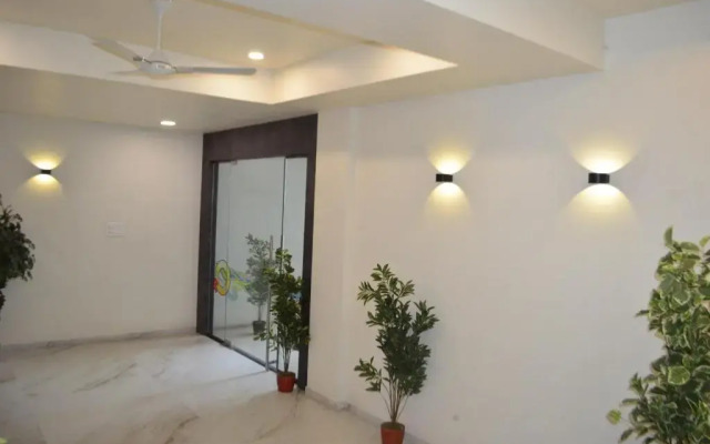 Hotel Anuradha Deluxe by OYO Rooms