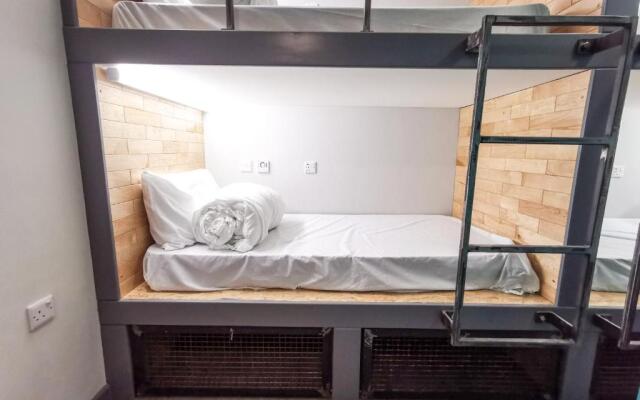 Cwtsh Hostel