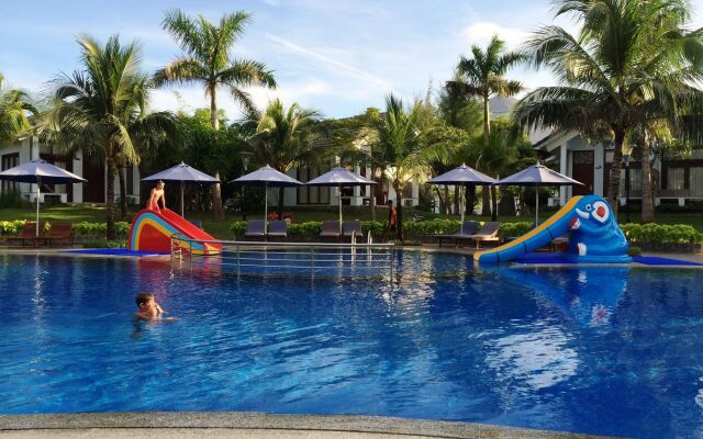 Carmelina Beach Resort
