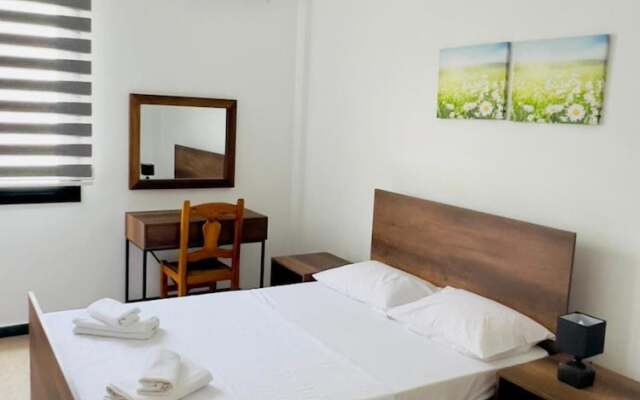 Cozy Sea View Retreat 1 min to Beach in Kyrenia