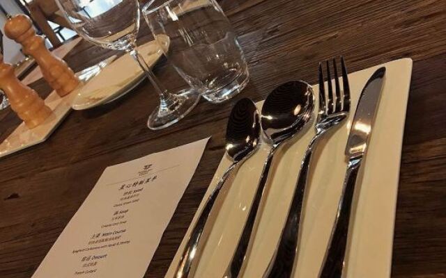 Xingxinqiao Hotel (Baise Xinghe Water Park)