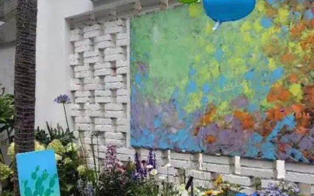 Dali 9030 Design Homestay