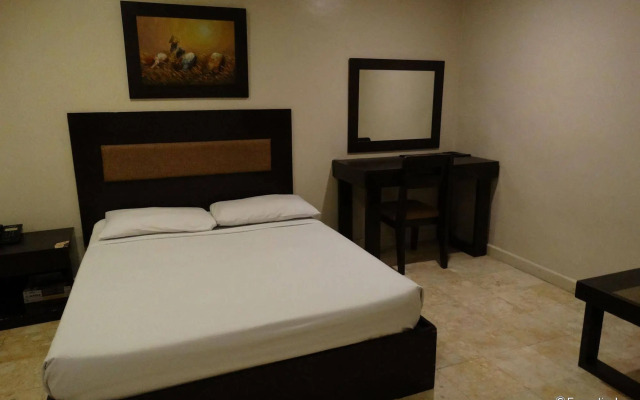 Paragon Tower Hotel