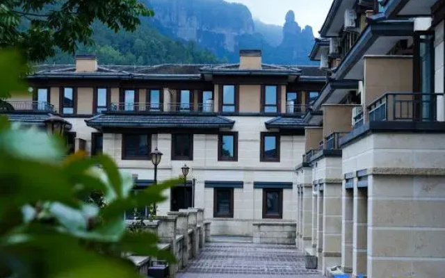 Xianju Jiuhe Villa (Shenxianju Tourist Resort)