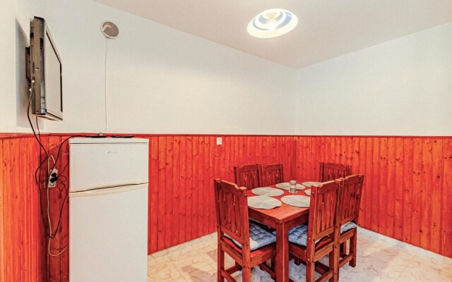 Nice Apartment in Prigradica With 3 Bedrooms and Wifi