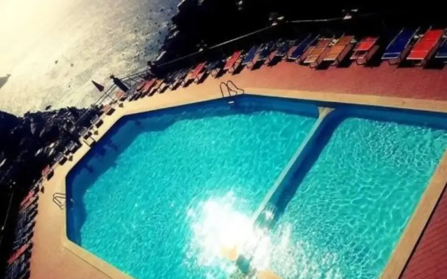 Relaxing Positano