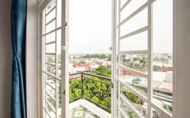 White 1 Hotel by OYO Rooms