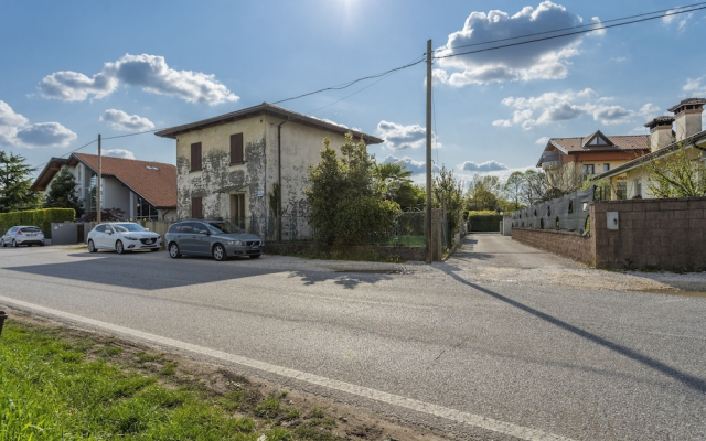 Ai Gelsomini-APT with Terrace & Parking