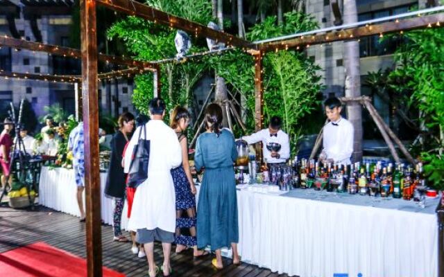 Hainan Qizi Bay New Century Resort