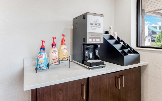 Red Roof Inn PLUS+ Columbus - Worthington