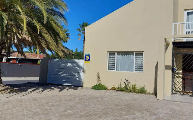 Shalom Self Catering