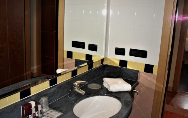 Отель La Rondinaia in Eurocongressi