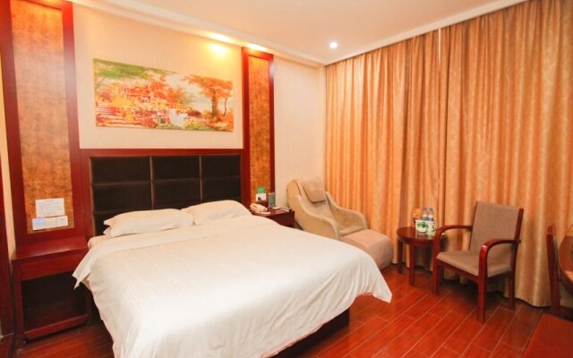 GreenTree Inn Shanghai Songjiang Dongjing Tongle Road Happy Valley Bus