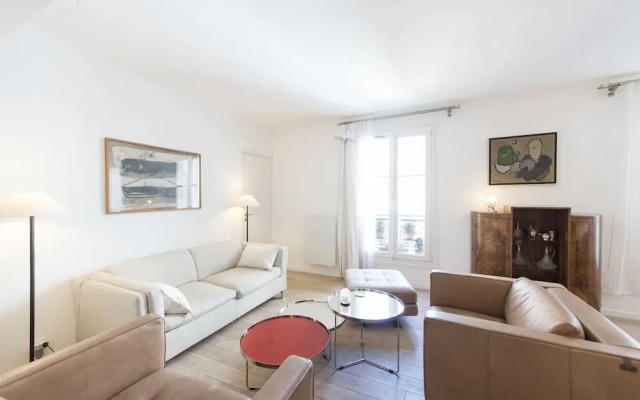 Style In South Pigalle