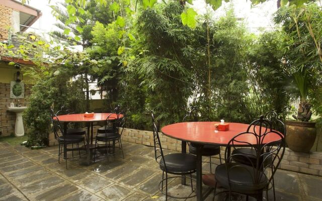 Oyo 580 Hotel Green Chilli