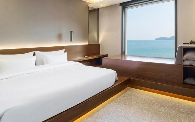 Stubborn Hotel