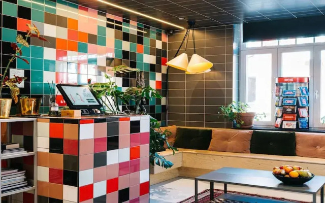 The Green Elephant Hostel & Spa