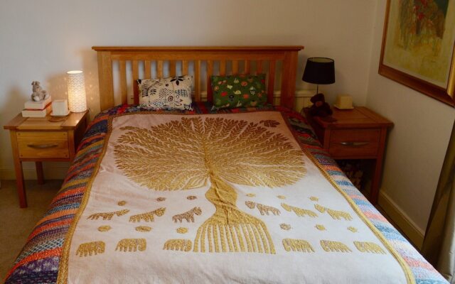 Bright 3 Bedroom Home Bristol