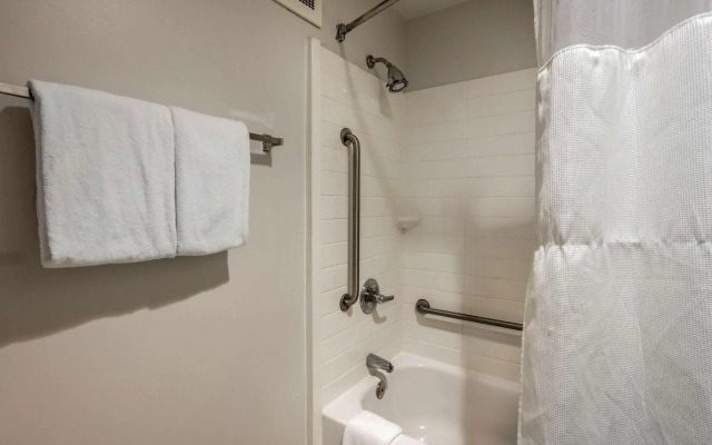 Comfort Inn & Suites Mt. Laurel-Philadelphia
