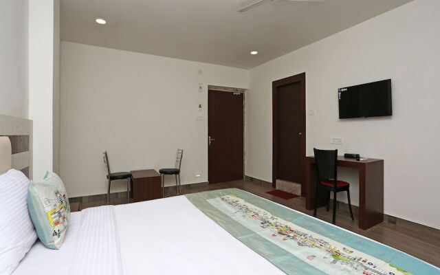 OYO 10153 Hotel Paradise Convention