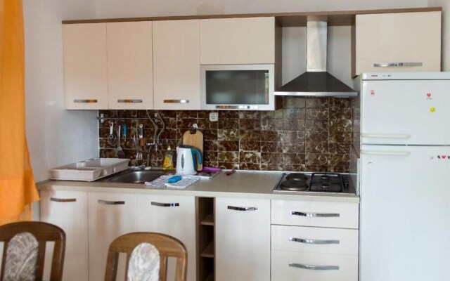 Stunning Apartment in Grebastica With Wifi and 2 Bedrooms