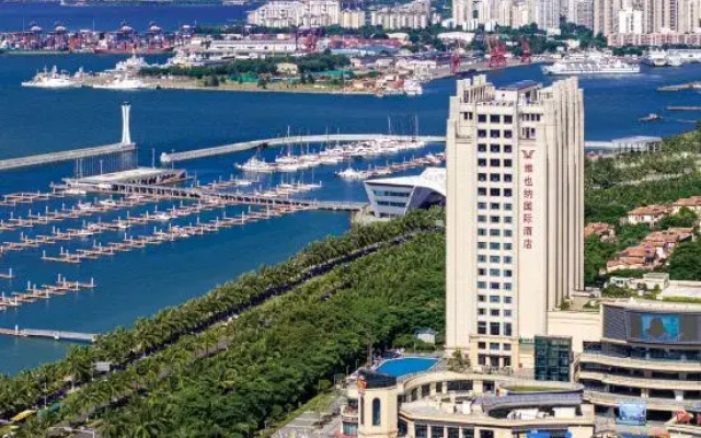 Vienna International Hotel (Haikou Binhai Avenue Xixiu beach branch)