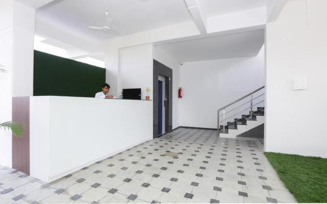 Treebo Sapphire Studio