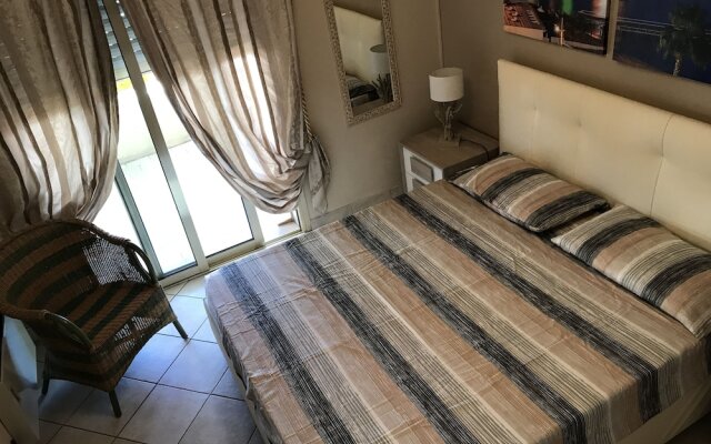 Blue Cannes Apartment