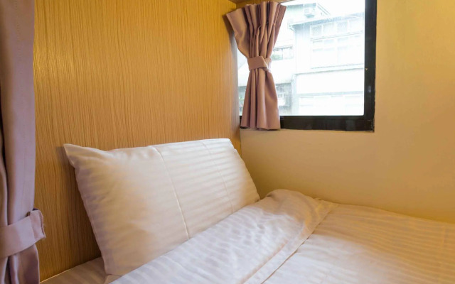 Fun Inn Taipei Hostel