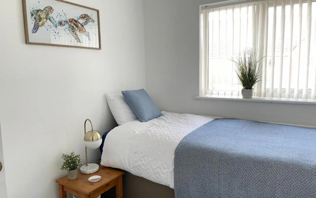 Superb Holiday Home in Springfields, Llanelli