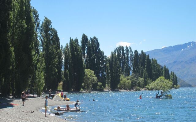 Lake Wanaka Lodge
