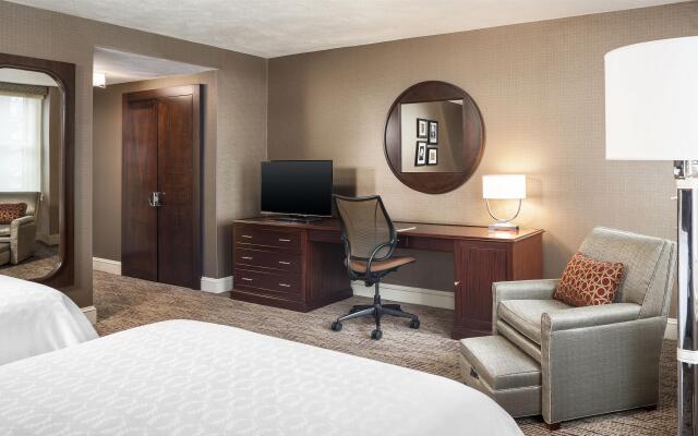 Sheraton Commander Hotel