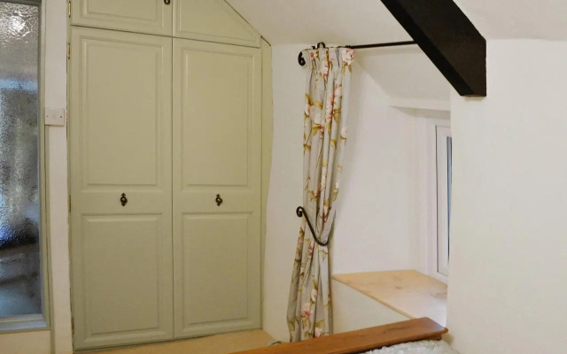 Folly Cottage