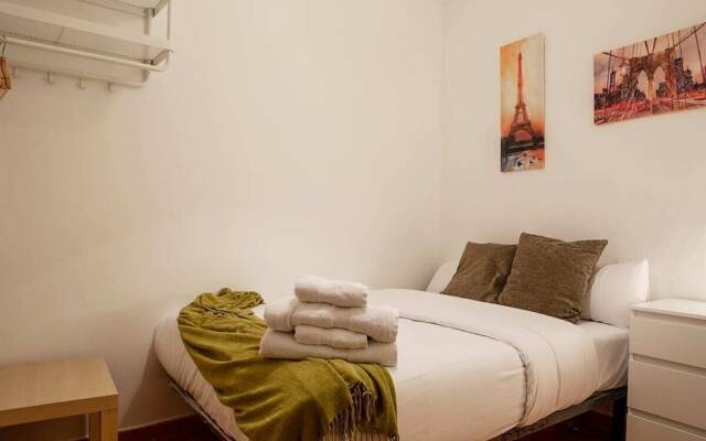 Lovely 2 Bed Apt next to Retiro