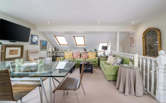 Modern flat near Battersea Park